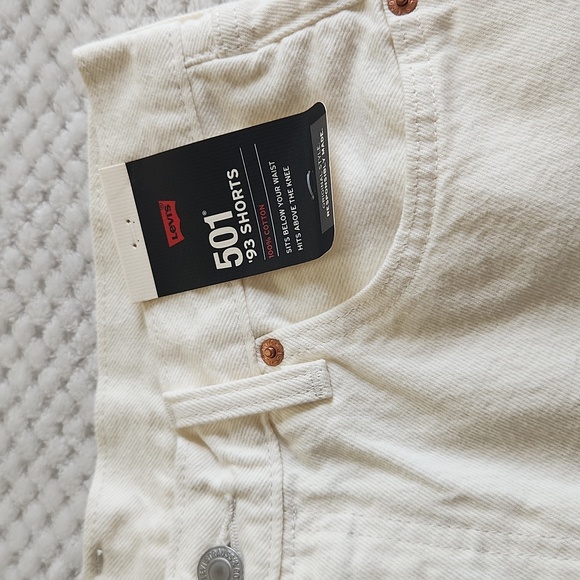 LEVIS 501 '93 SHORTS CUT OFF 7" INSEAM   NEW WITH TAGS OFF WHITE - Picture 7 of 16